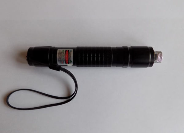 Лазерная указка FA-016 PRO 2000mW на аккумуляторе