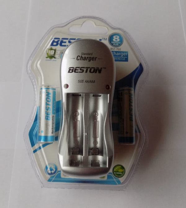 Зарядное устройство для аккумуляторов Beston BST 702 + 2 аккумулятора 2500 mAh